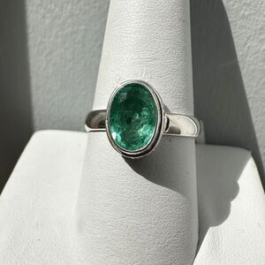 NWT 2.33ct oval cut Emerald ring in Bali sterling silver!